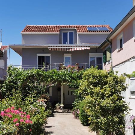 Apartments Sanda Tribunj Tribalj エクステリア 写真