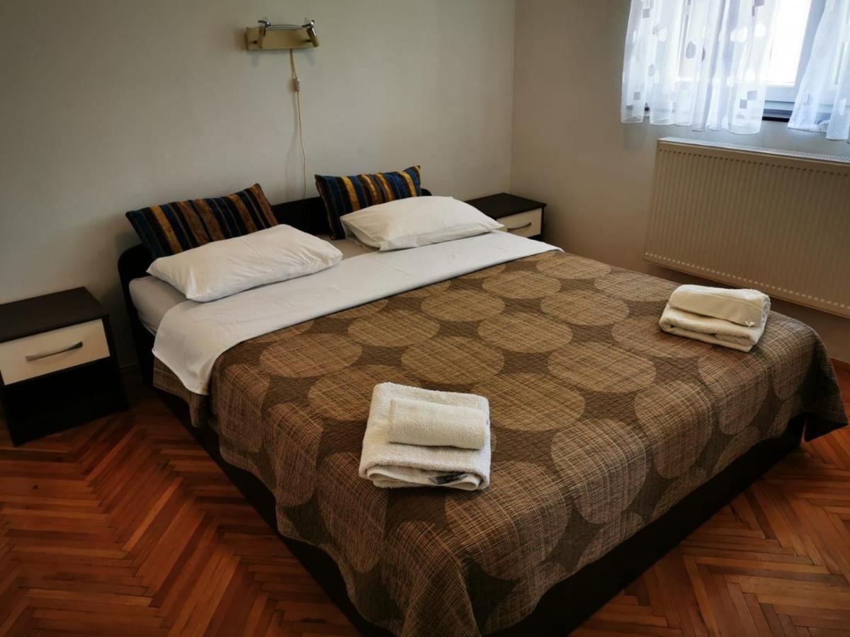 Apartments Sanda Tribunj Tribalj エクステリア 写真
