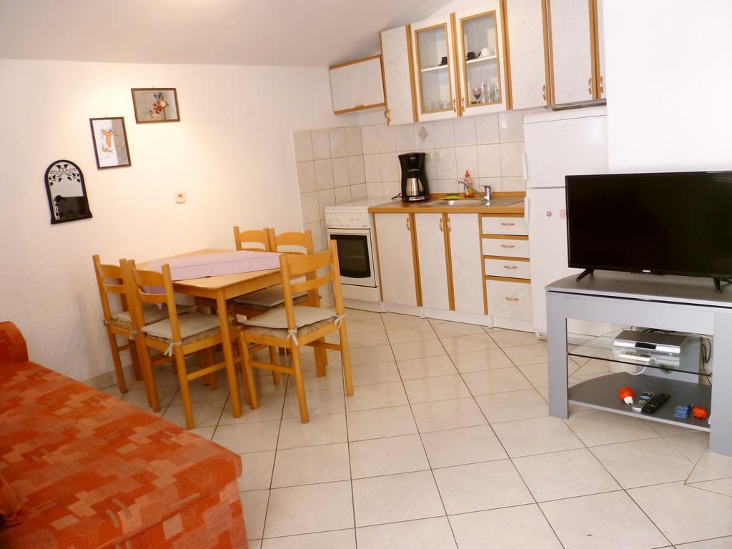 Apartments Sanda Tribunj Tribalj エクステリア 写真