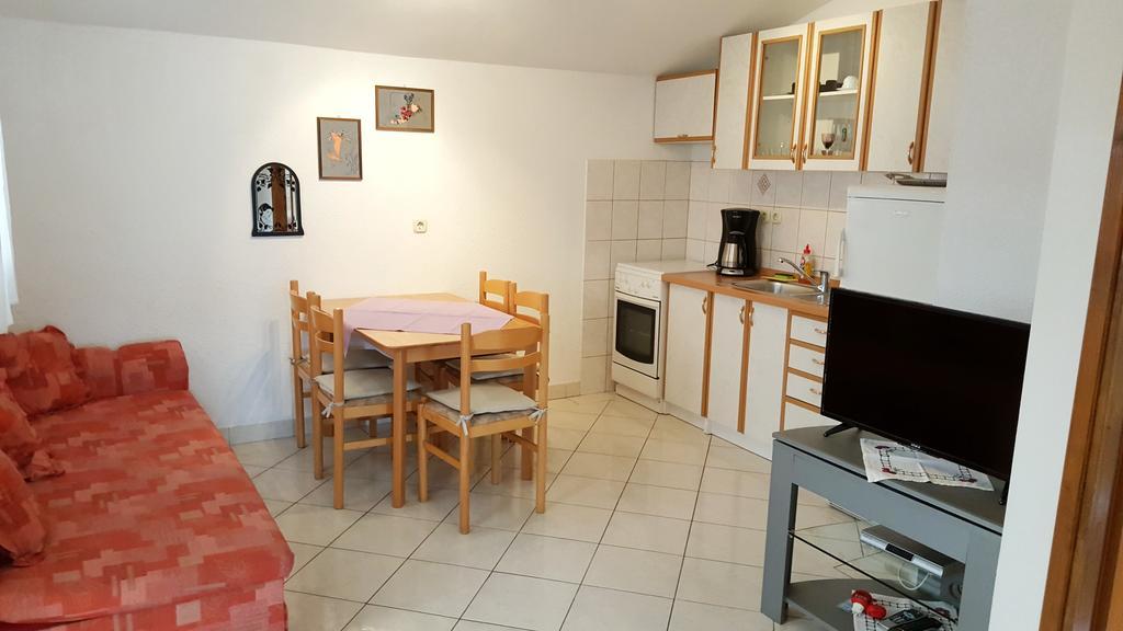 Apartments Sanda Tribunj Tribalj エクステリア 写真