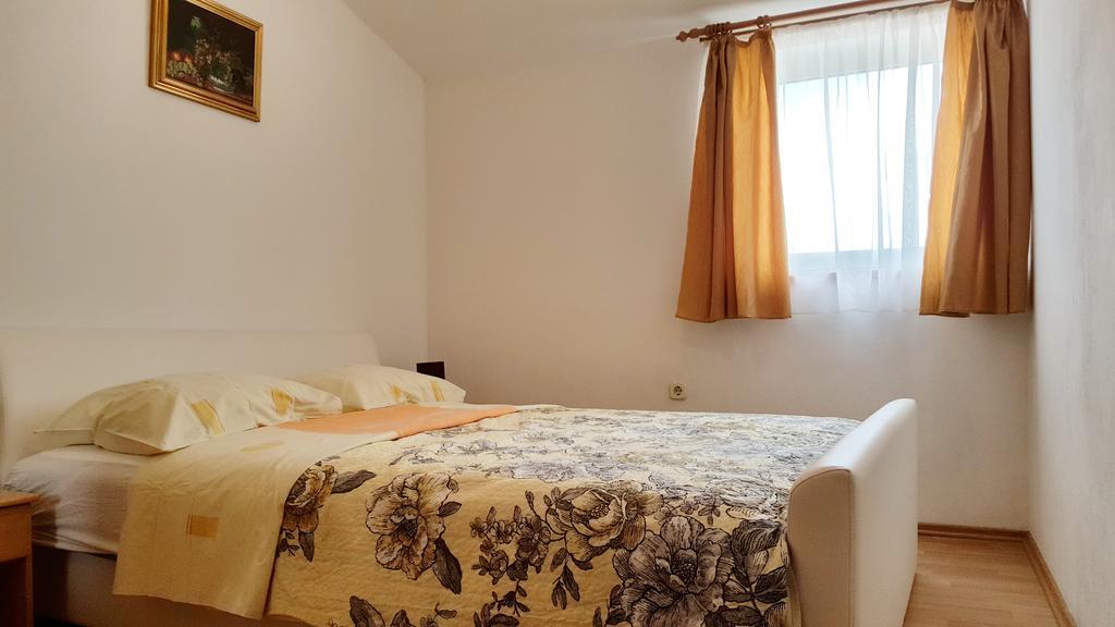 Apartments Sanda Tribunj Tribalj エクステリア 写真