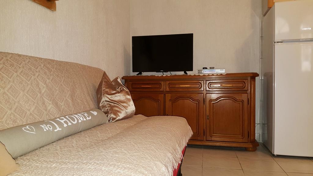 Apartments Sanda Tribunj Tribalj エクステリア 写真