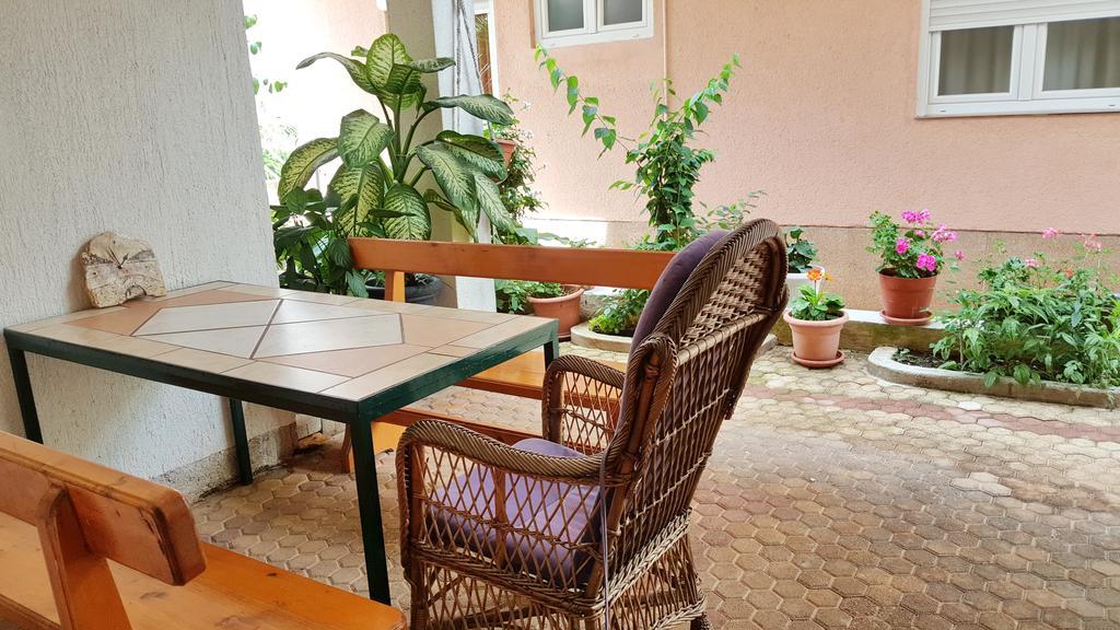 Apartments Sanda Tribunj Tribalj エクステリア 写真