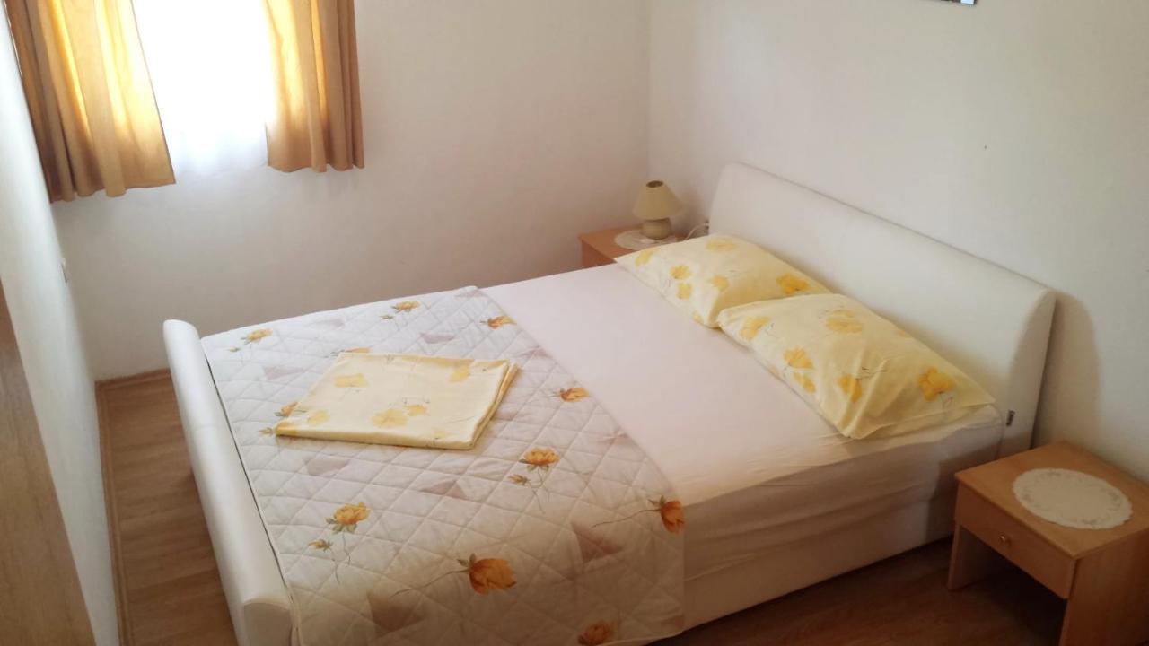 Apartments Sanda Tribunj Tribalj 部屋 写真