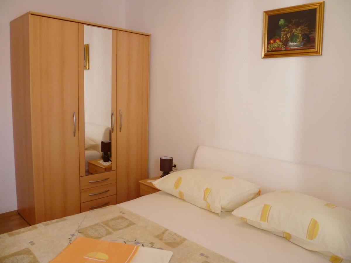Apartments Sanda Tribunj Tribalj 部屋 写真