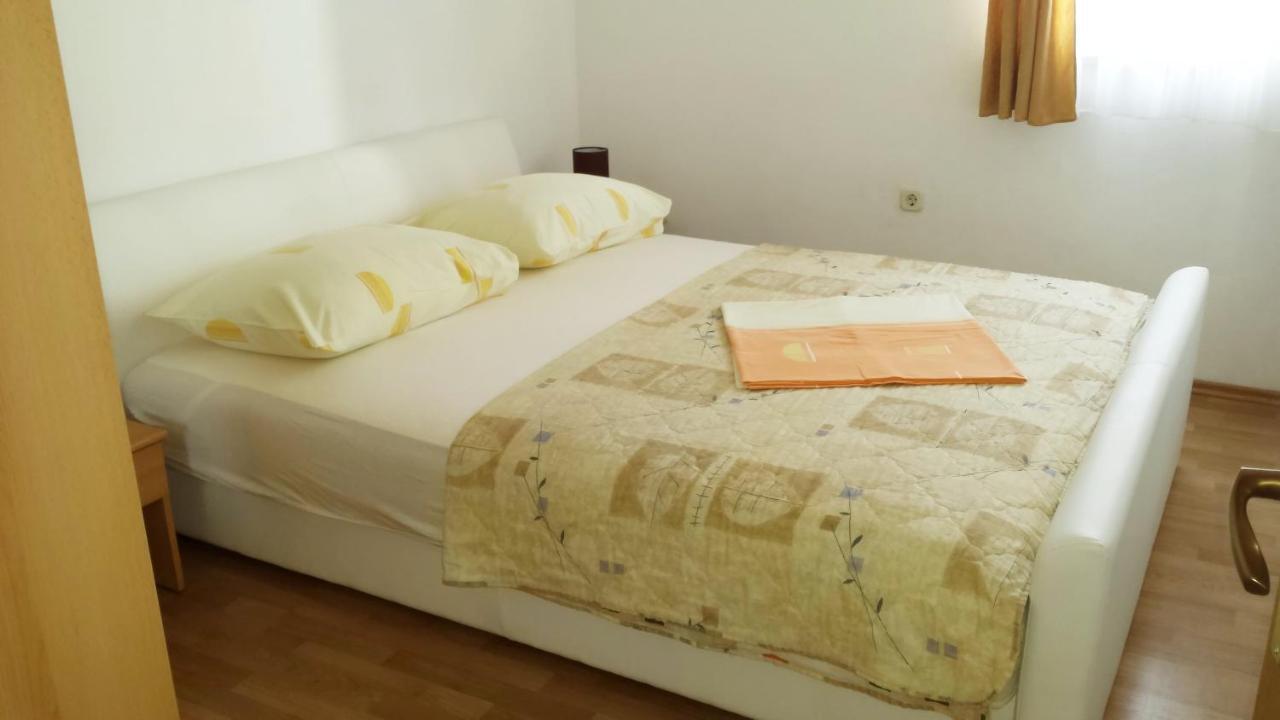 Apartments Sanda Tribunj Tribalj 部屋 写真